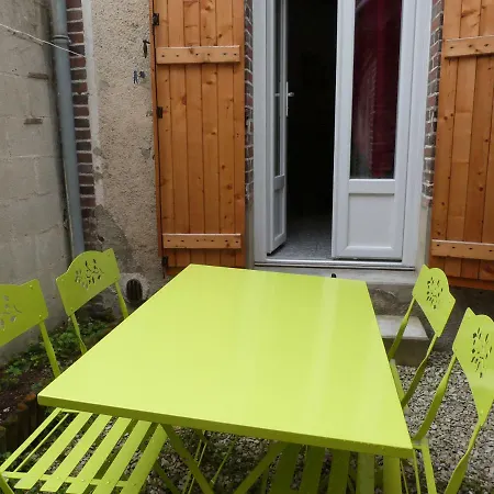 Holiday home La Petite Maison De Lilou *