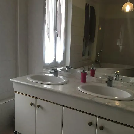 La Petite Maison De Lilou * Romilly-sur-Seine
